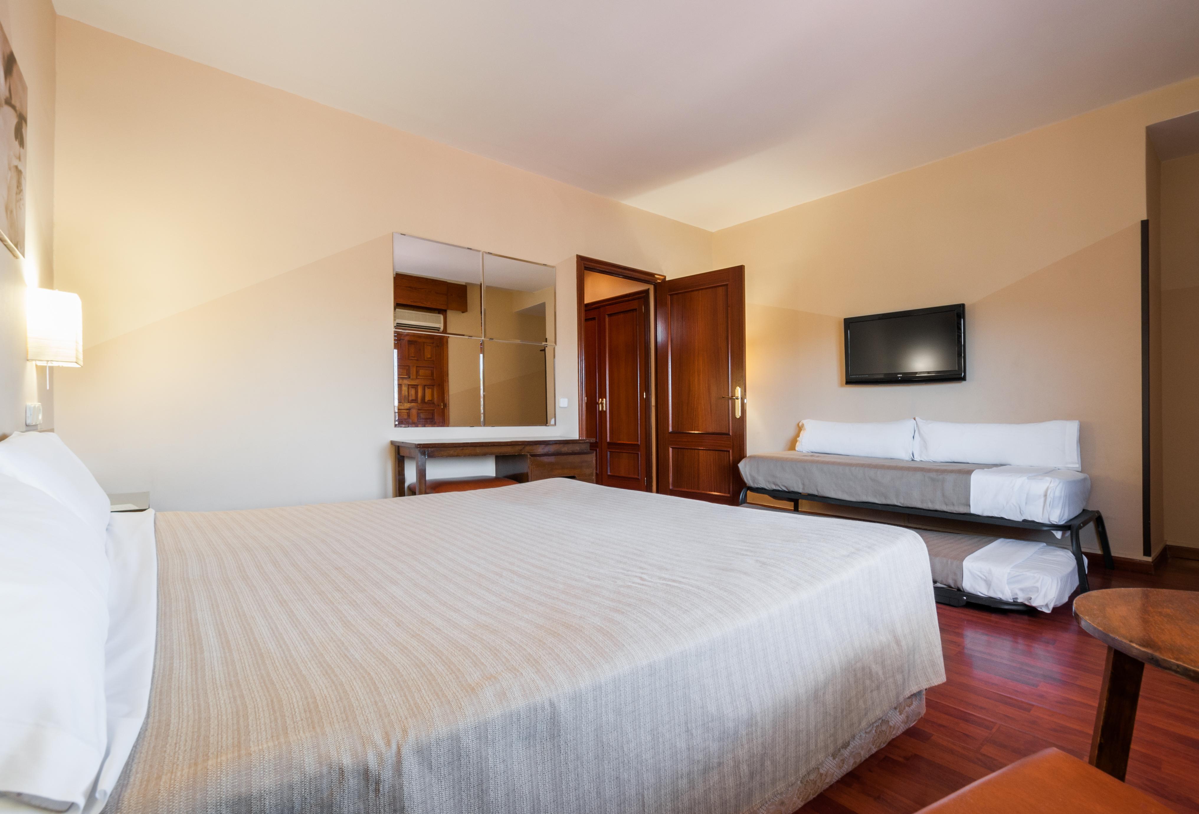 Hotel Los Olivos Getafe Luaran gambar