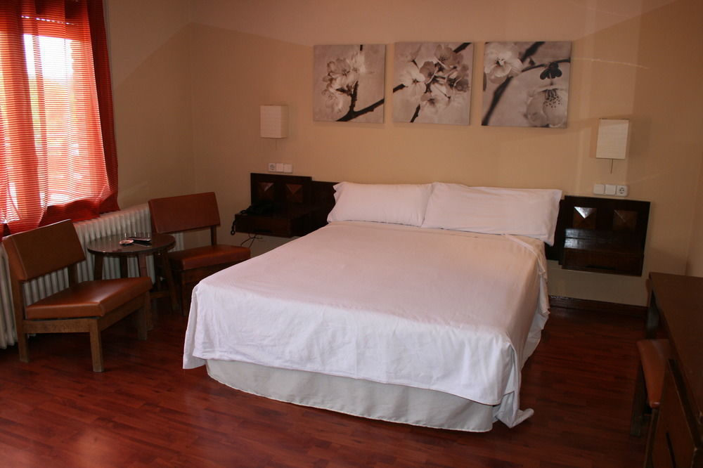 Hotel Los Olivos Getafe Luaran gambar